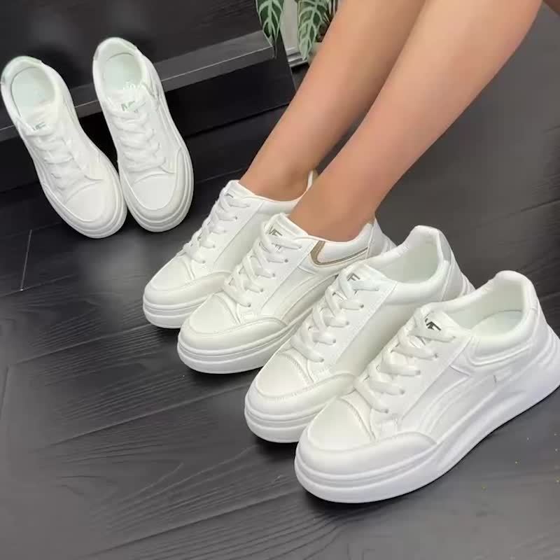 Chic White Sneakers Lightweight Comfort