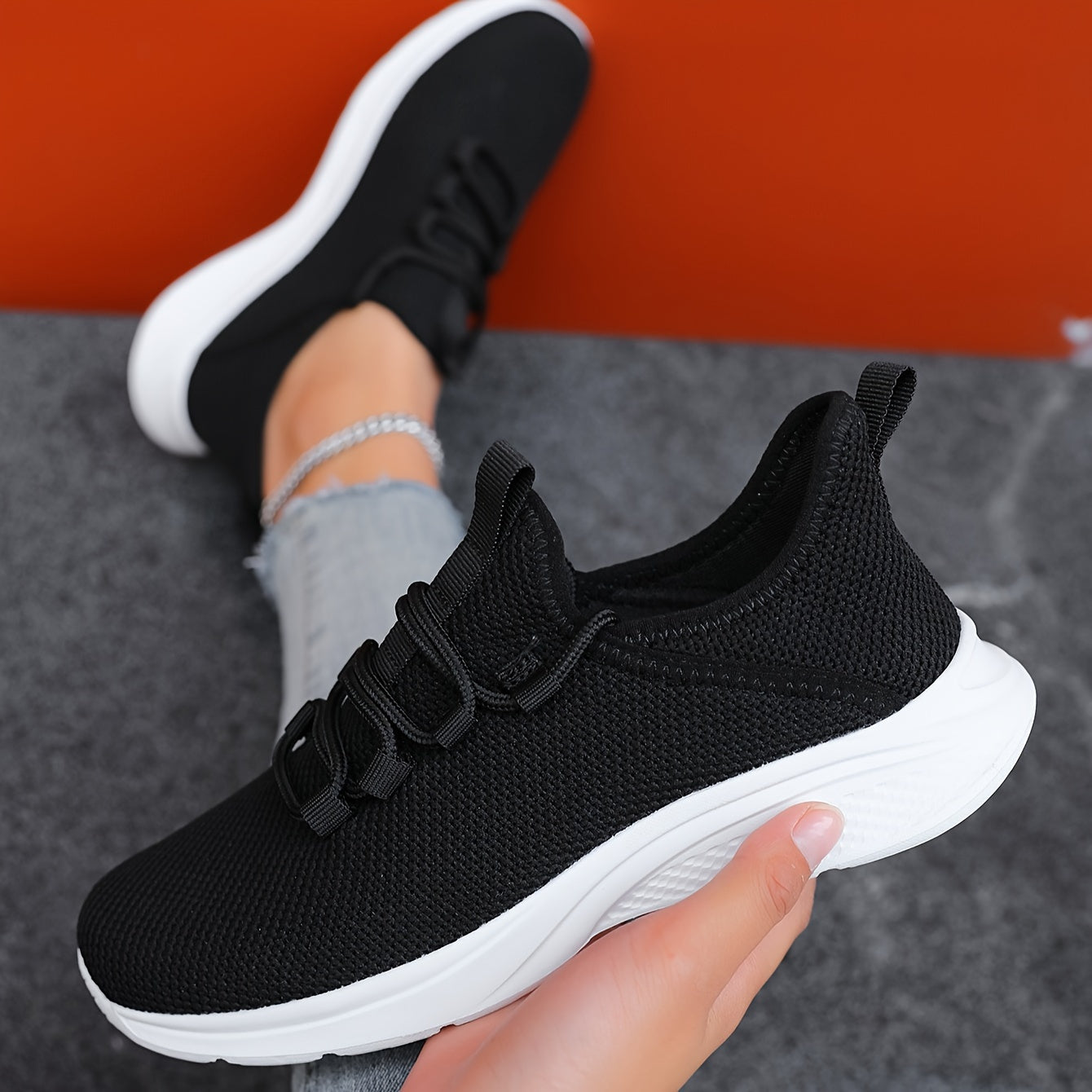 Ultra-lightweight and breathable sneakers