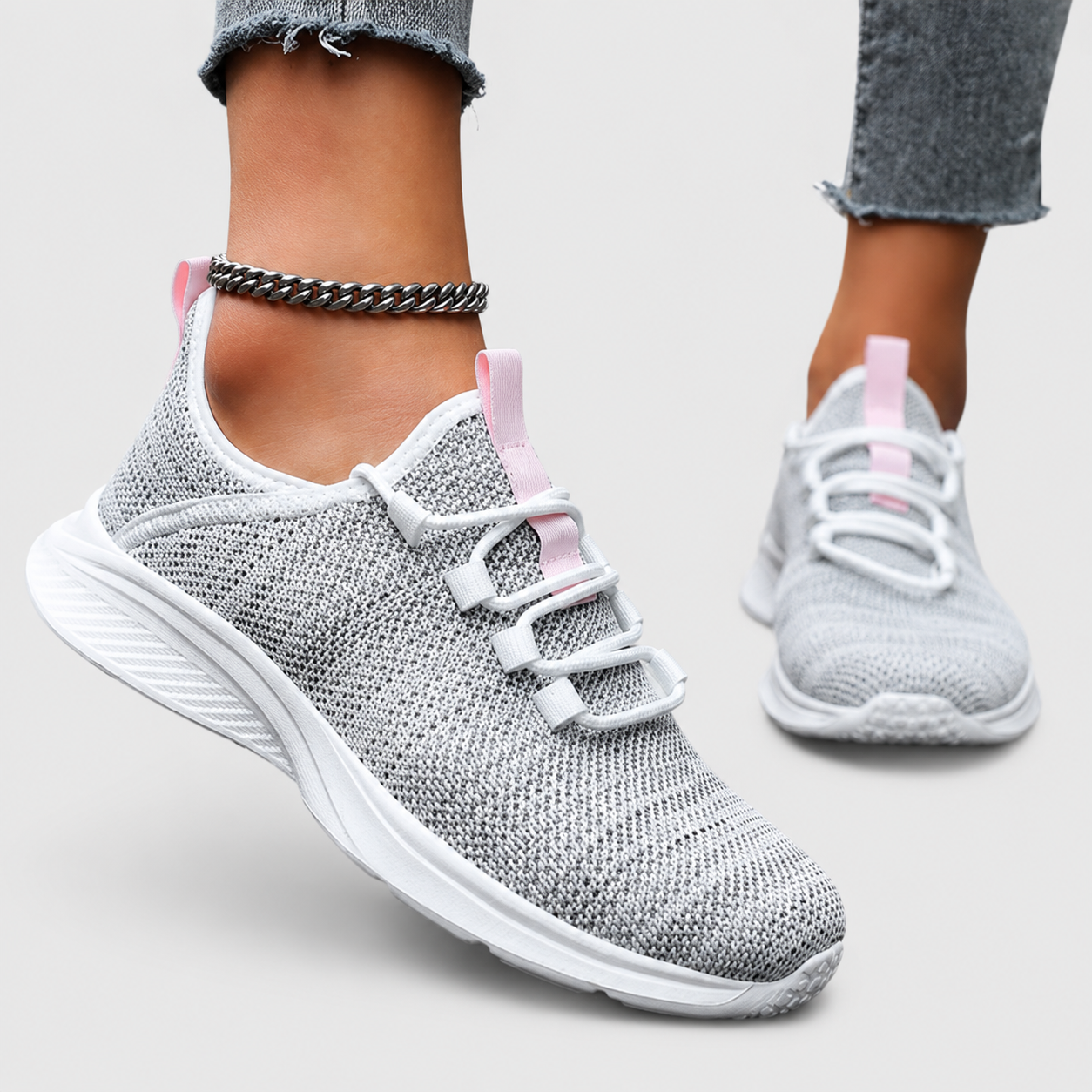 Ultra-lightweight and breathable sneakers