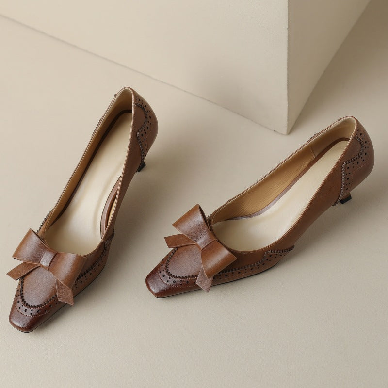 Celora Leather Pumps with Ribbon