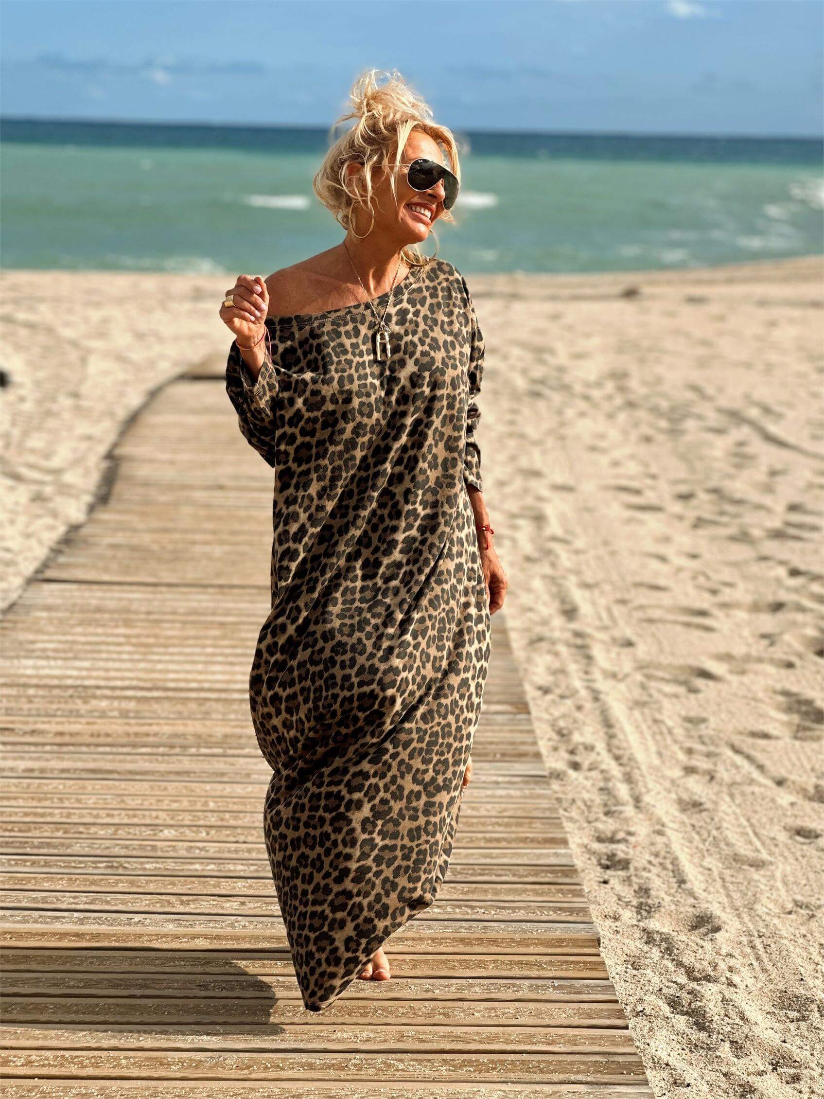 PALMIRA | Oversized Animal Print Dress for Complete Freedom and Spontaneous Style from Morning to Evening