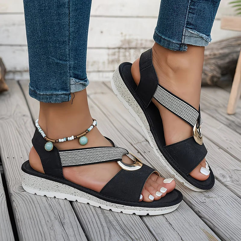 Elegant orthopedic sandals with adjustable support