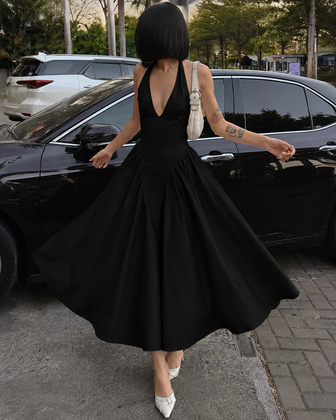 Celeste | Halter Neck Elegant Midi Dress