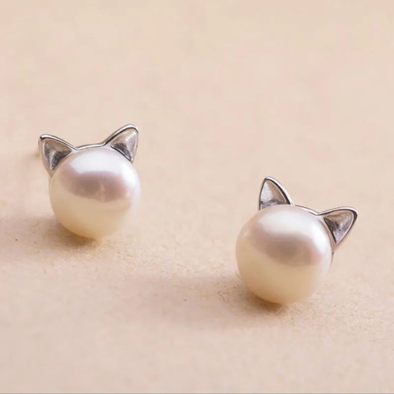 Earrings with Knot in Sterling Silver with Cat-Shaped Pearl
