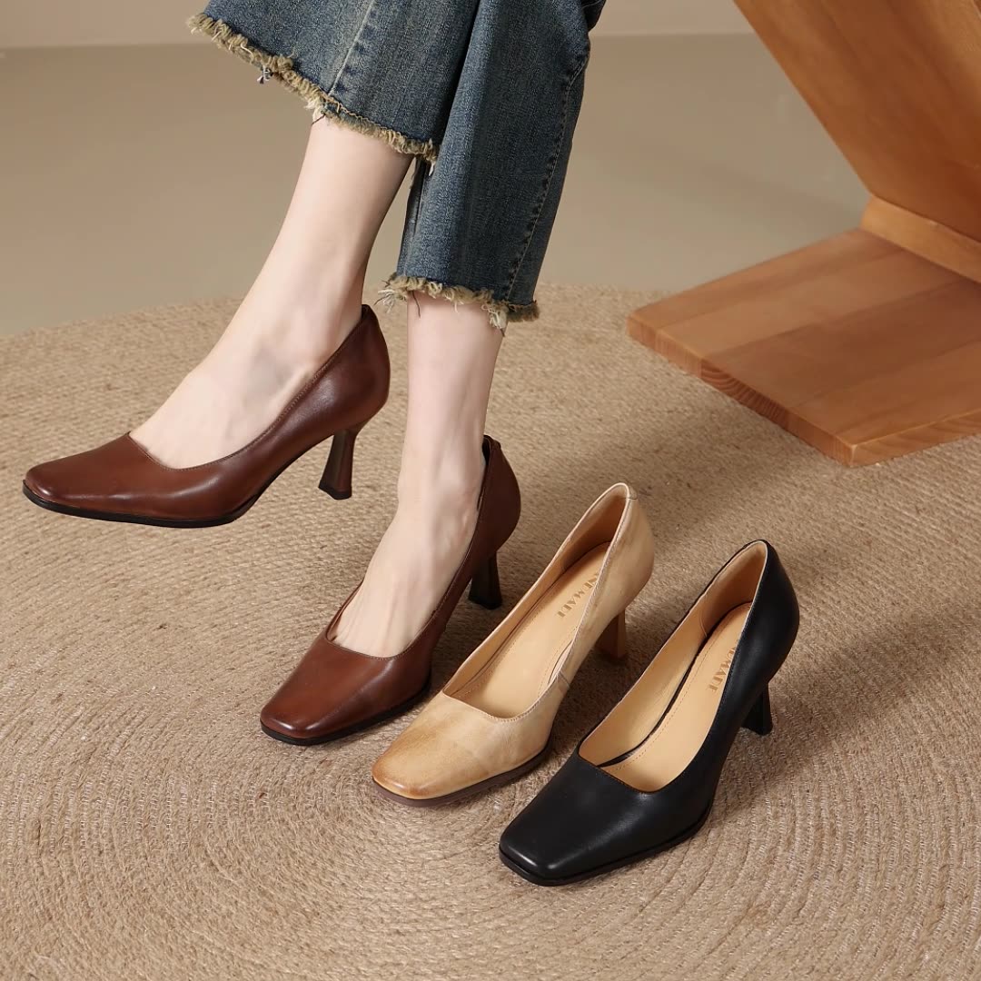 Elviera Leather Pumps