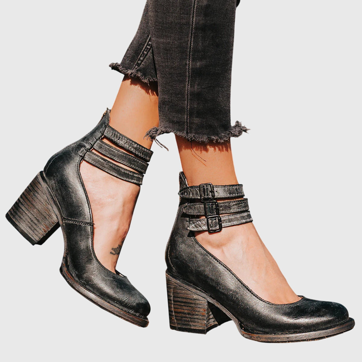 Antea | Vintage Refined Pumps