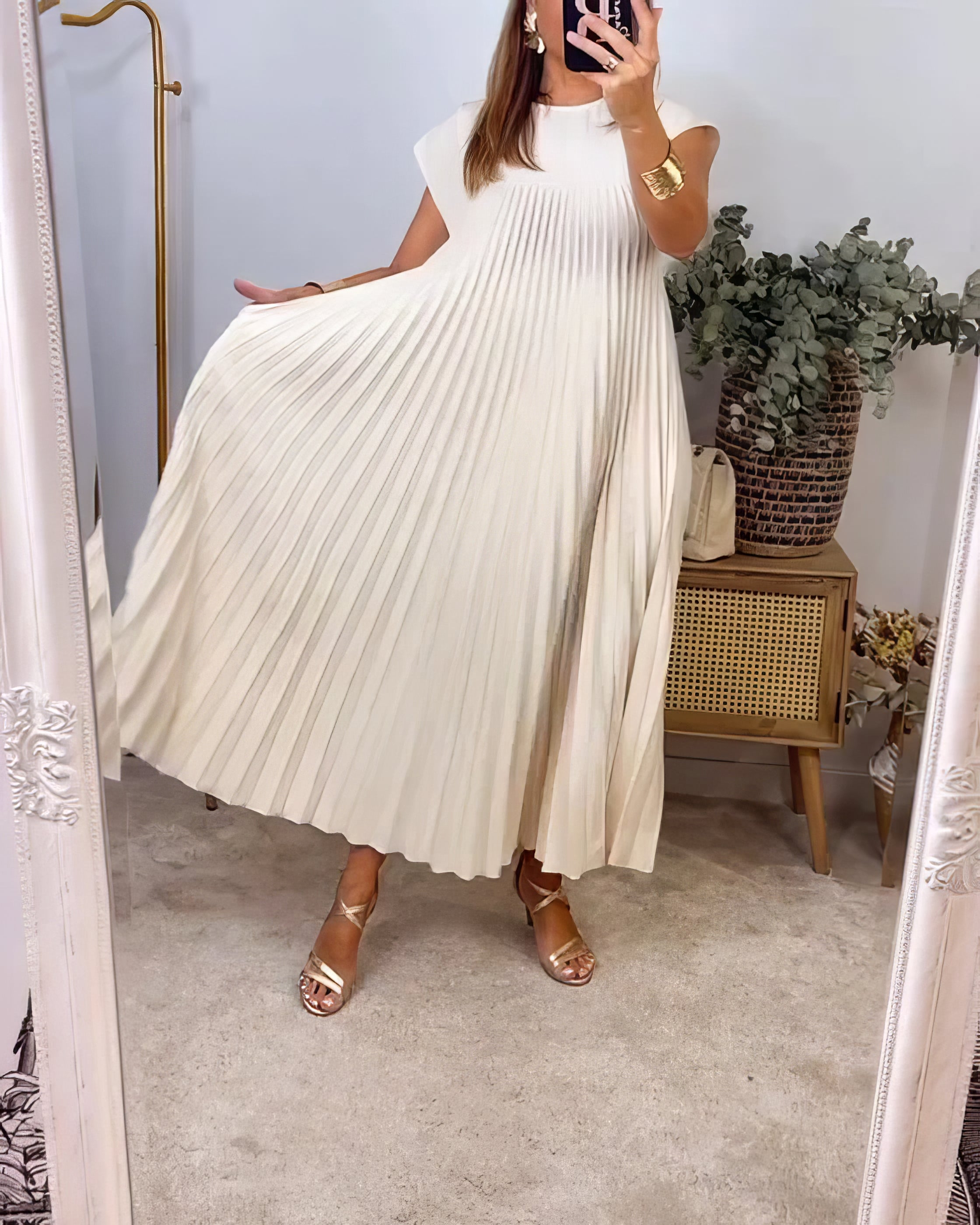 ELEONORA | Pleated Dress Without Sleeves, Elegant and Timeless