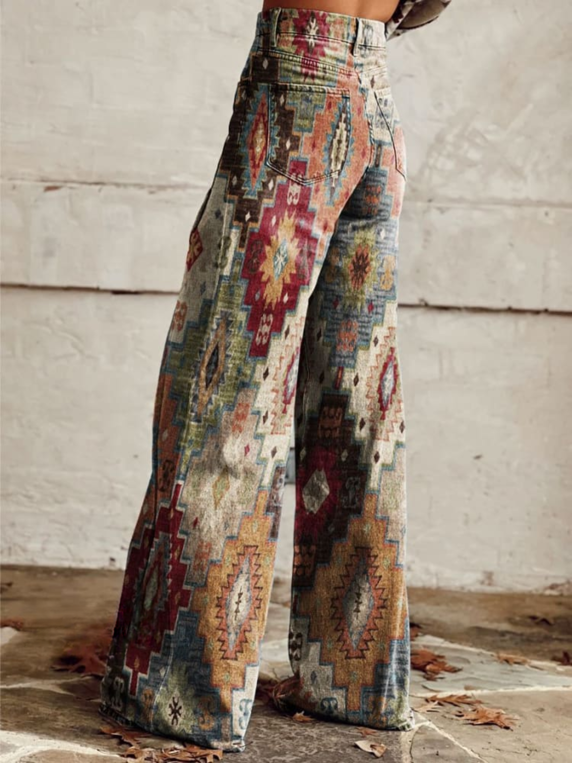 LÉA | Retro Chevron Pants Elegant and Modern