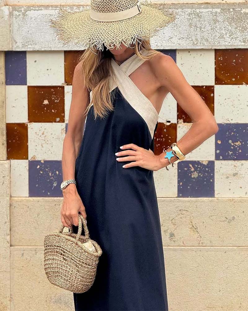 SIENNA | Elegant Dress with Exposed Back and Fashionable Collar