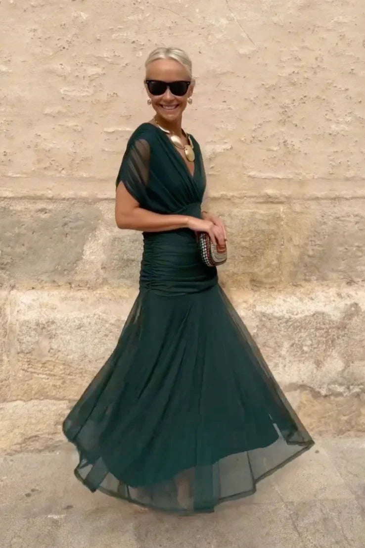 ISABELLA | Elegant Maxi Dress with Flattering Waist and Timeless Class