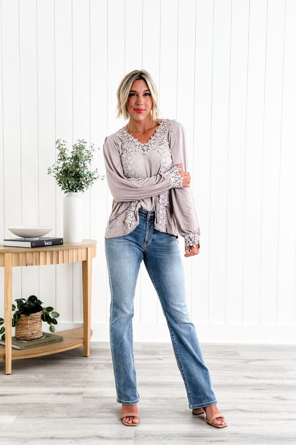 High-Waisted Sculpting Jeans FitCurve™