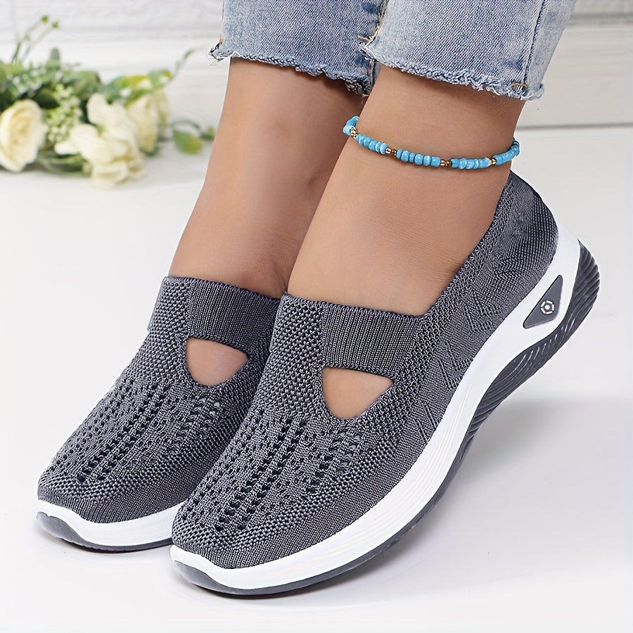 Easy-to-wear sports shoes, stable comfort