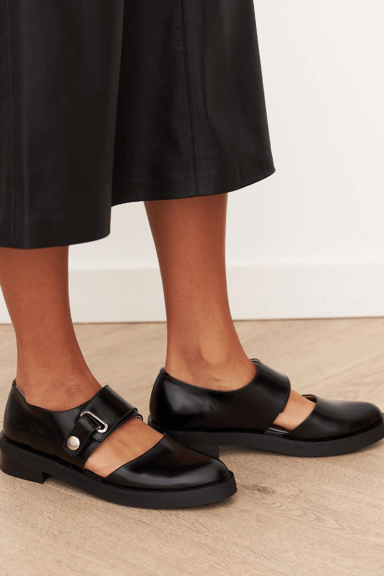 Livia | Mary Jane Modern Elegance