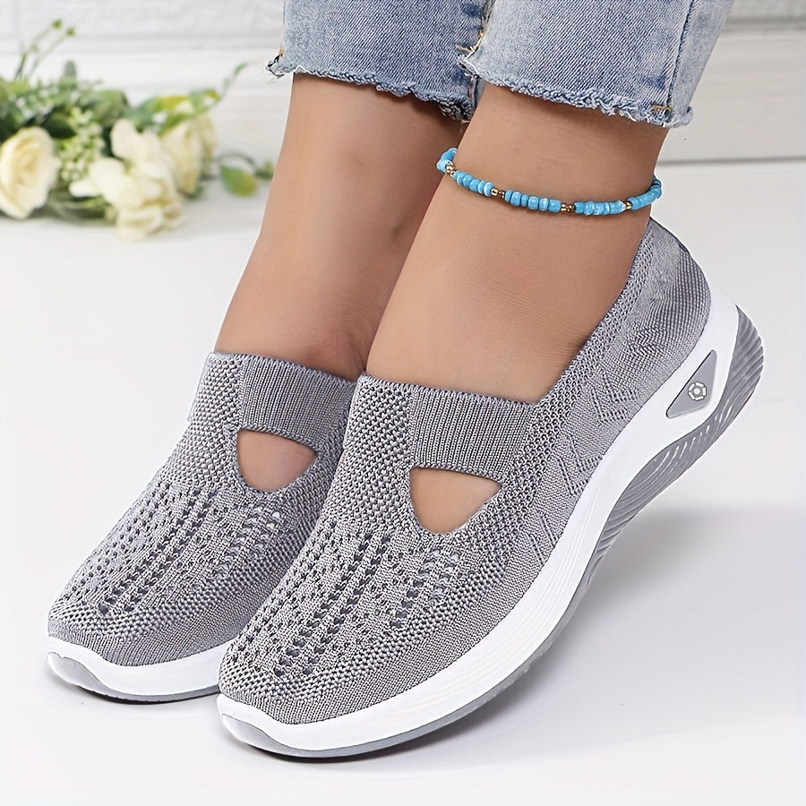 Easy-to-wear sports shoes, stable comfort