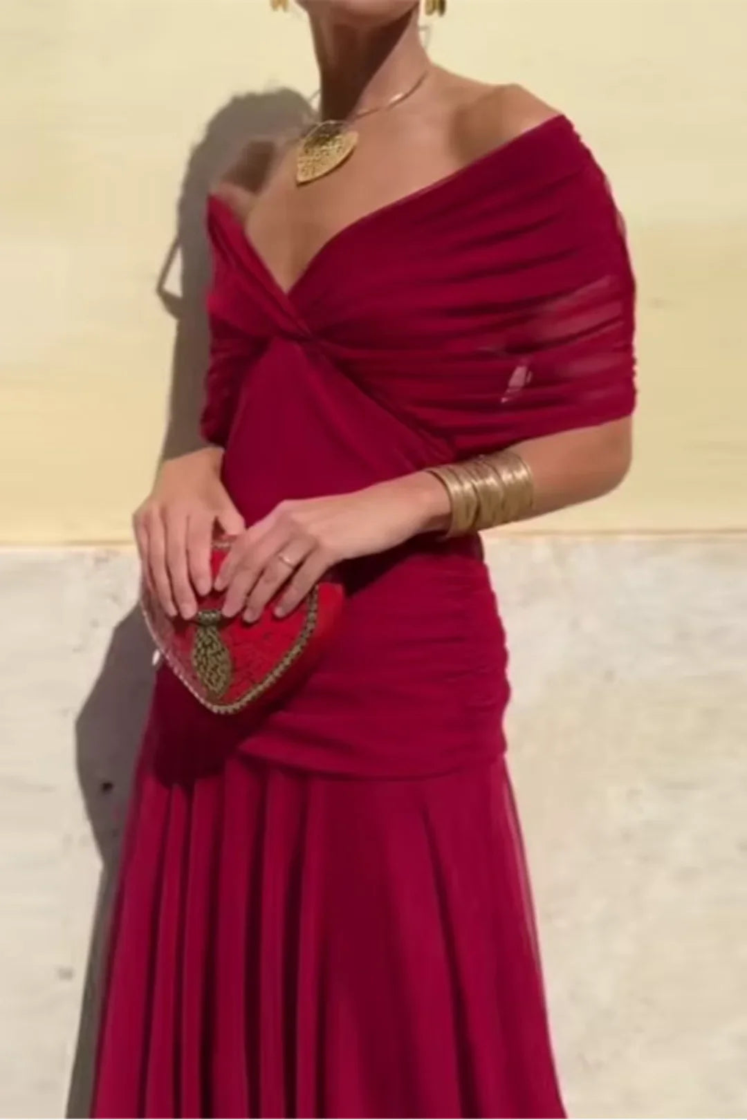 ISABELLA | Elegant Maxi Dress with Flattering Waist and Timeless Class