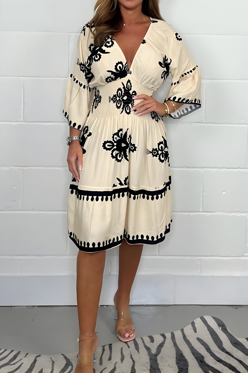 LUNA | Short Boho Floral Dress with Flattering Cut for an Elegant Vacation or Event Look