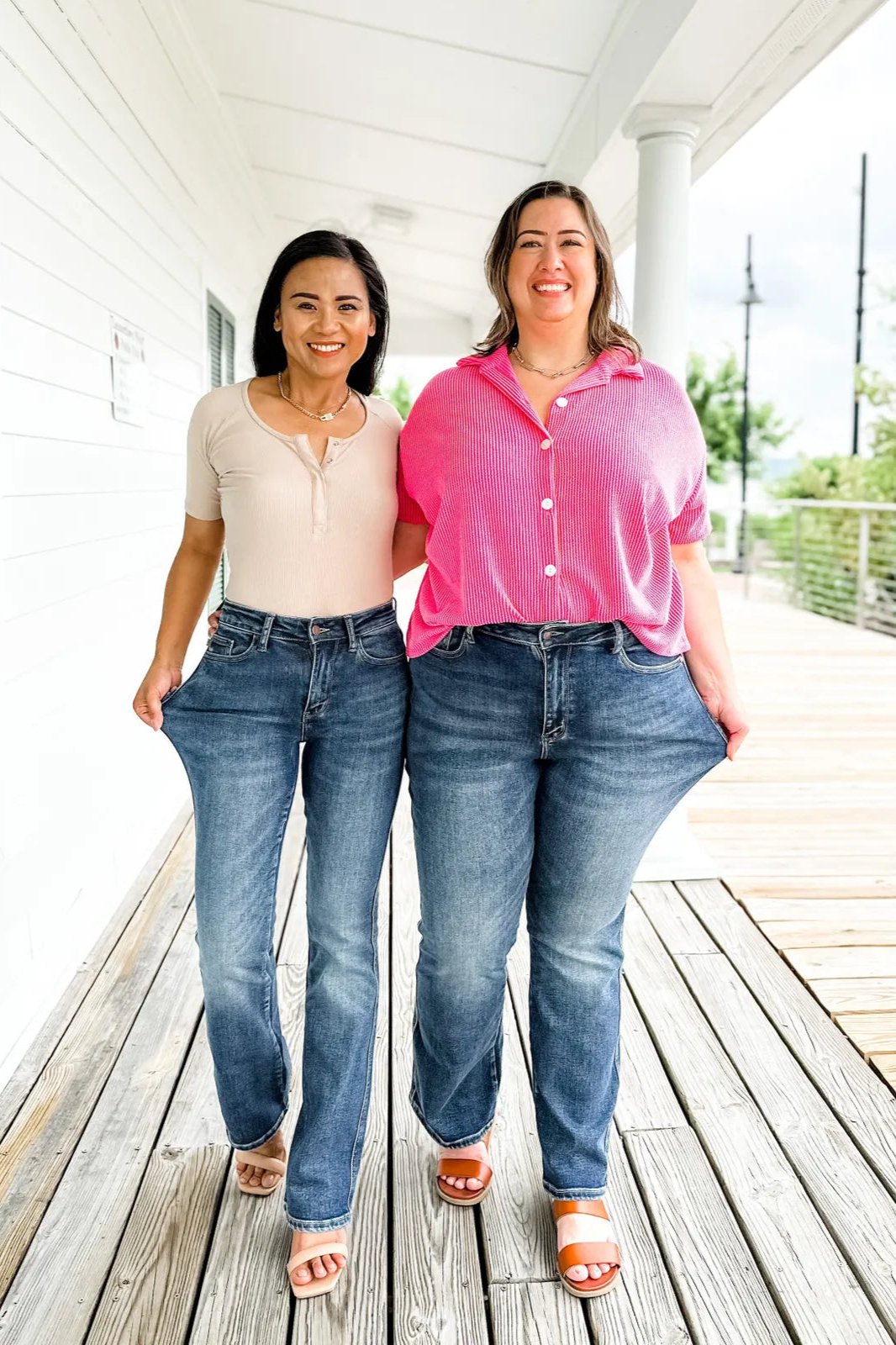 High-Waisted Sculpting Jeans FitCurve™