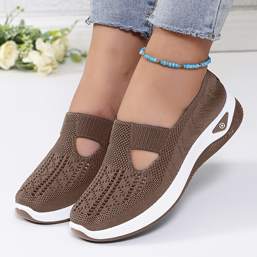 Easy-to-wear sports shoes, stable comfort