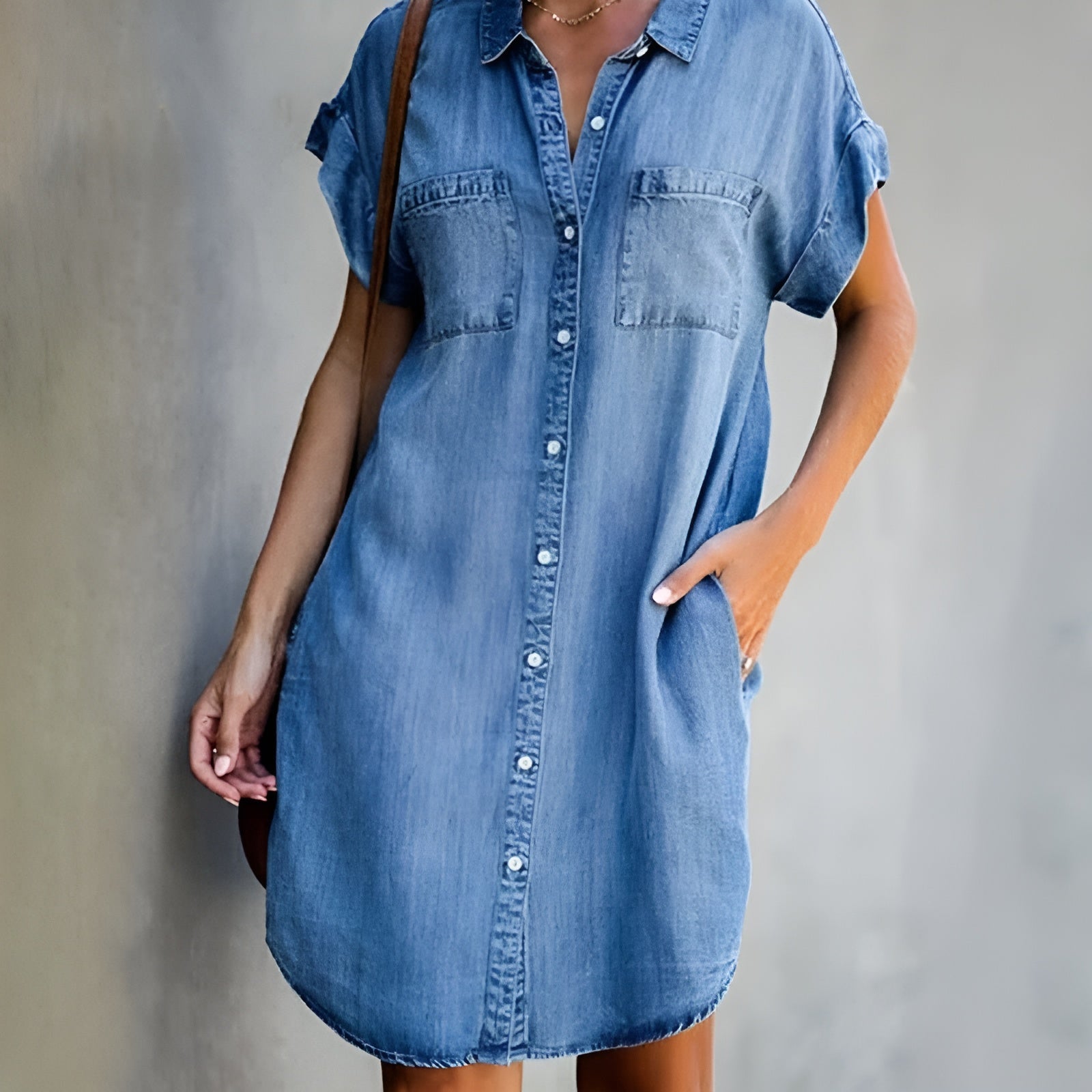 GIOIA | Elegant dress with a minimalist style and perfect fit