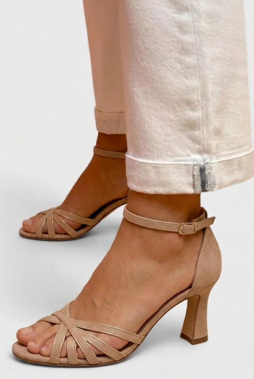 VICTORIA™ SLIM PATCHWORK PUMPS WITH POINTED TOE